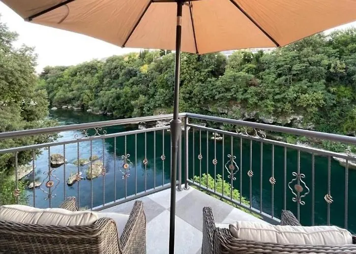 Kovac Riverfront Apartments