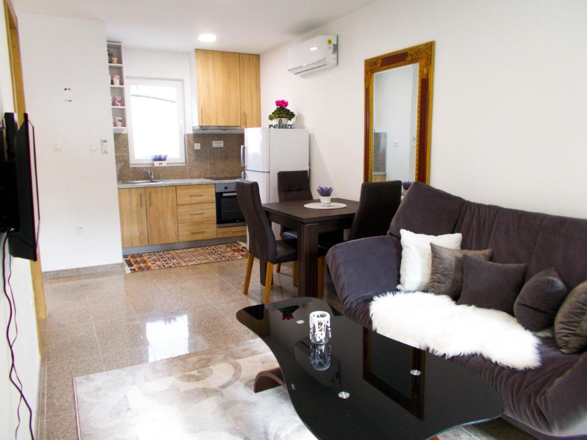 Kovac Riverfront شقة موستار